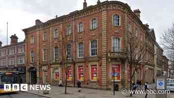 Former town centre pub to become nine flats