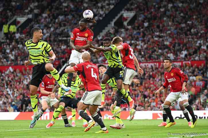 Manchester United begins U.S. tour versus rival Arsenal