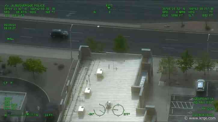 Video: Car chase turns into hostage situation, Albuquerque police kill suspect