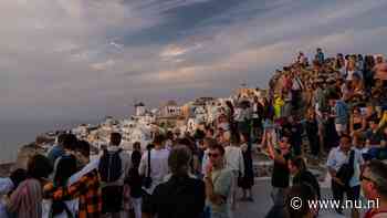 Na Venetië en Barcelona wil ook Grieks eiland Santorini minder massatoerisme