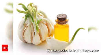 How to make garlic oil for instant hair growth