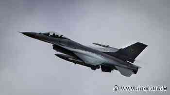 Ukraine feiert Ankunft der ersten F-16-Kampfjets