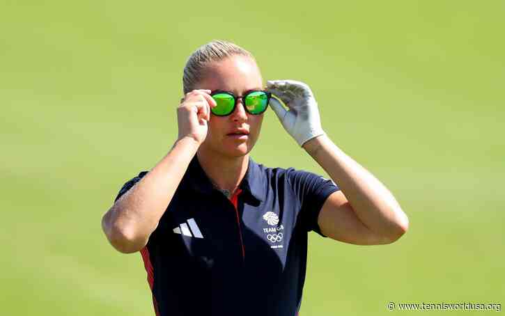 Charley Hull is not allowed to smoke on green