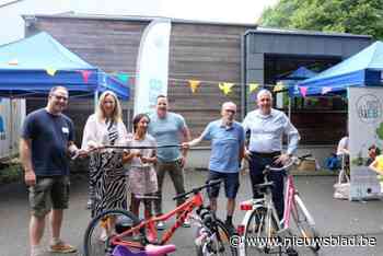 Gemeentebestuur opent Fietsbieb