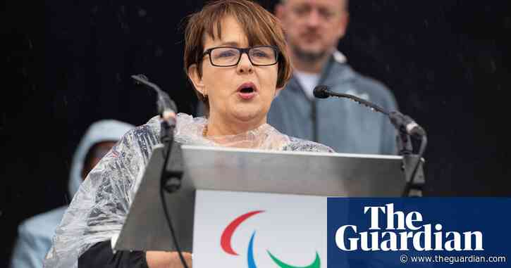 Tanni Grey-Thompson says apologies not enough for having to ‘crawl off’ train