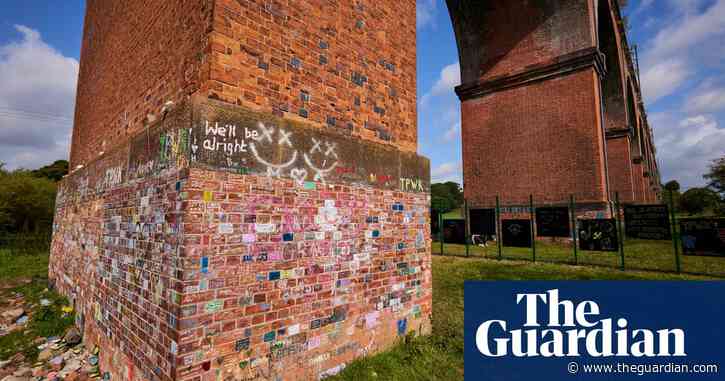 &#145;Harry would approve&#146;: rail firm protects Cheshire viaduct turned Styles shrine