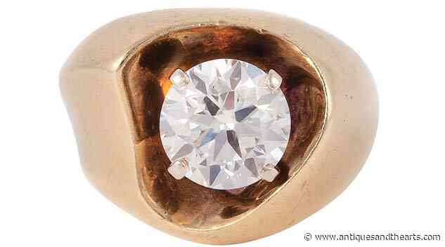 Diamond Ring Dazzles Over & Above Bidders