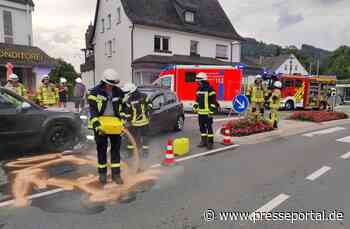 FF Olsberg: Verkehrsunfall mit 3 Fahrzeugen in Olsberg