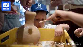 Museum welcomes back boy who broke 3,500-year-old Bronze Age jar