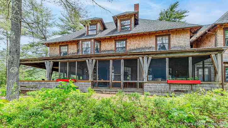 Lake house once owned by Titanic survivor goes up for sale