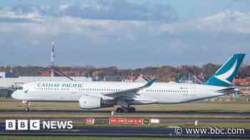 Cathay Pacific grounds planes after engine problem