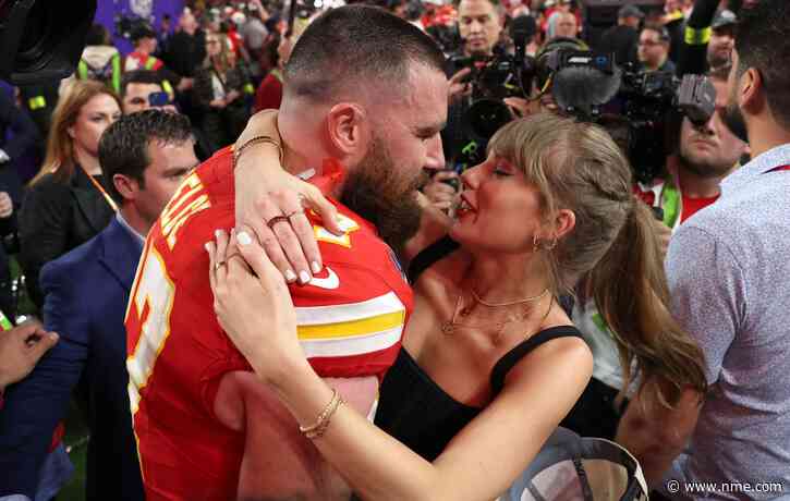 Taylor Swift suggests football plays for Travis Kelce: “She’s a little biased”