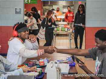 Bowsher High School students react to district-wide free meals