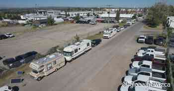 Owners who live in their RV fight City of Calgary over long-term parking: ‘They have no solutions’