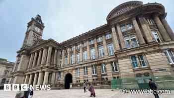 'Bankrupt' council owns art worth £451m