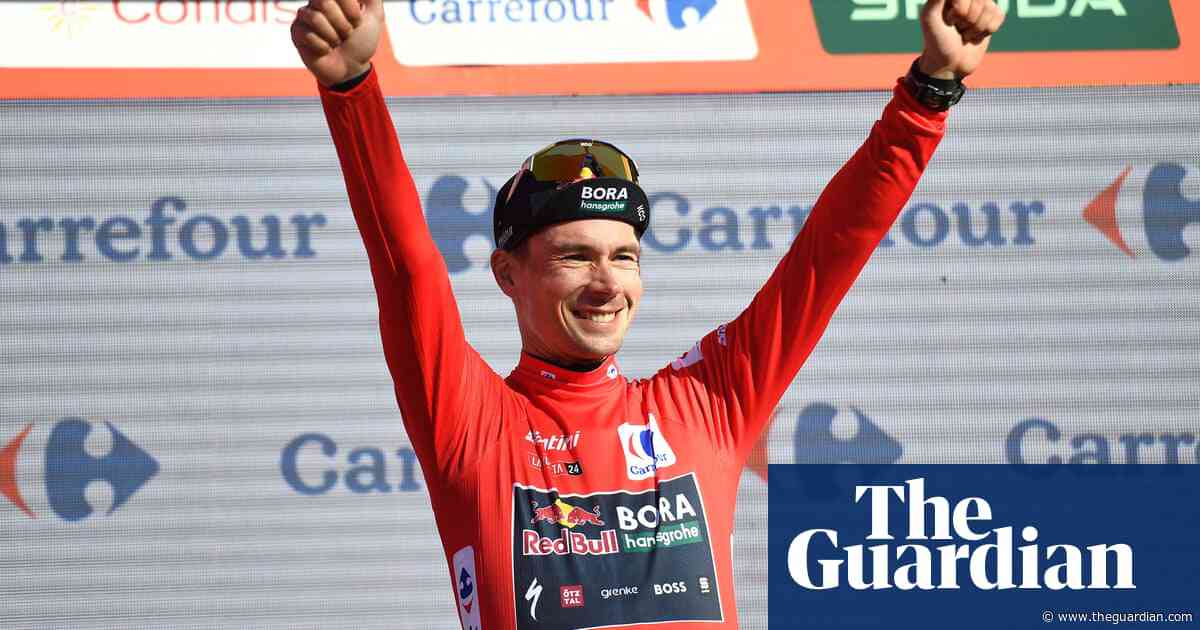 Primoz Roglic seizes chance on climb to take Vuelta stage 19 and red jersey