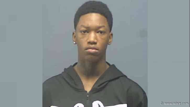 Hammond High School student arrested after allegedly stealing from classmate