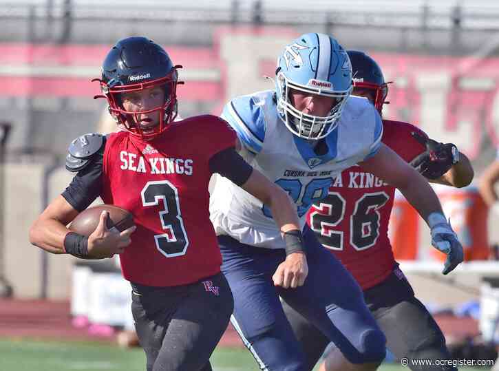 Palos Verdes football rallies to edge Corona del Mar