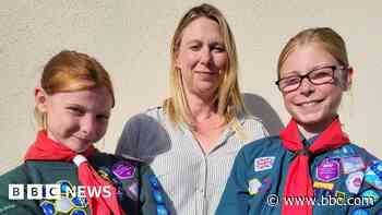 Sisters find Anglo-Saxon brooch on Scouts trip