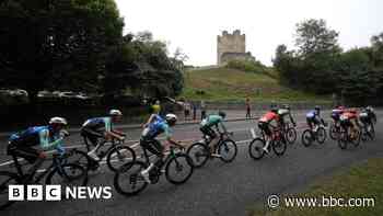 Tour of Britain thrills crowds along route