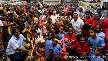 Papst Franziskus fordert mehr Respekt für Frauen in Papua-Neuguinea