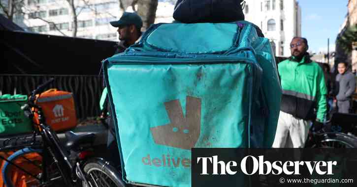 Deliveroo accused of paying drivers below agreed minimum of £12 an hour