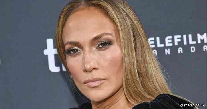 Jennifer Lopez has ‘deep conversation’ with Matt Damon at event for Ben Affleck-produced film