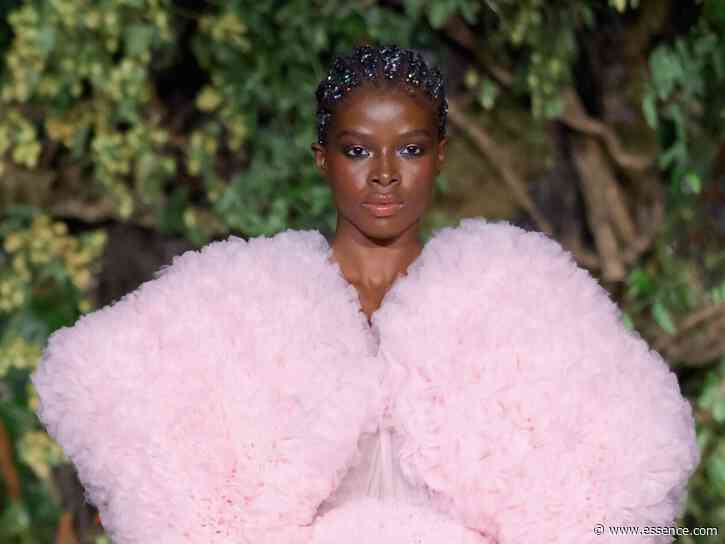 Christian Siriano’s SS25 NYFW Show Delivered Dark Fairy Princess Beauty