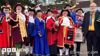 Birthday win for British town crier champion