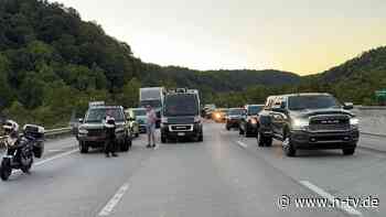 Mehrere Verletzte in Kentucky: Bewaffneter beschießt Autos auf Highway