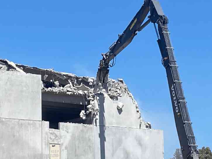 Canton luxury apartment garage demolition begins