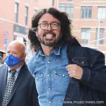 Dave Grohl admits cheating on wife and fathering child