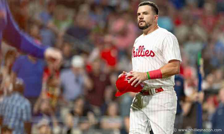 Phillies pull away late, avoid serious injury to Schwarber