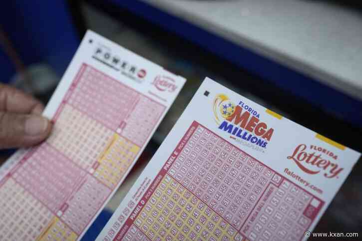 $800M Mega Millions jackpot won; 4 other ticketholders earn $1 million each