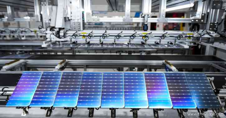 Solar panel manufacturing shines in the US — but installations are falling