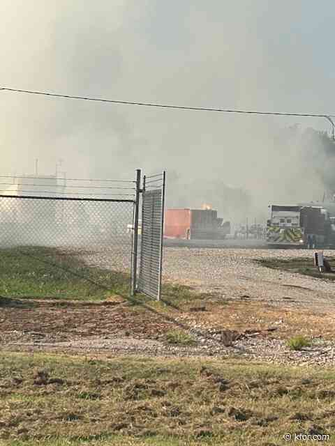 Fiery pipeline explosion in Maysville injures three workers