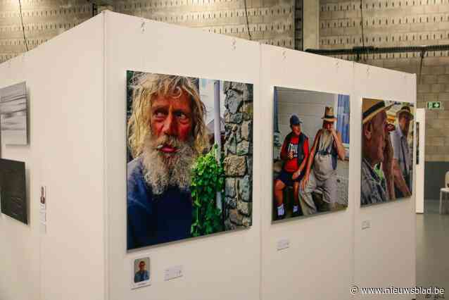 Expo Cultuurlaureaat lokte in eerste weekend 155 bezoekers: “Doel is onze fotografen in de kijker te stellen in een dynamische expo”