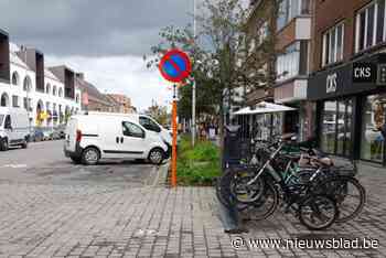 Schuinparkeren verdwenen op Oude Vest, toch blijven mensen er... schuin parkeren