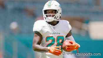 De'Von Achane injury update: Dolphins RB will play vs. Bills after testing ankle in warmups before 'TNF' game