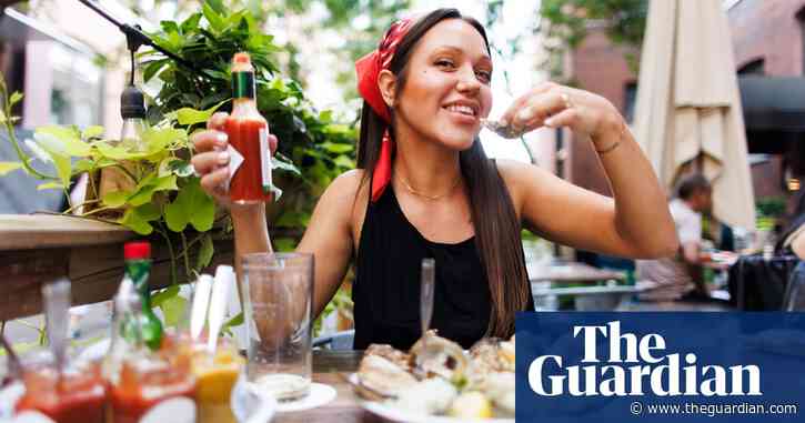 ‘I’ll have them with hot sauce’: should vegans eat oysters?