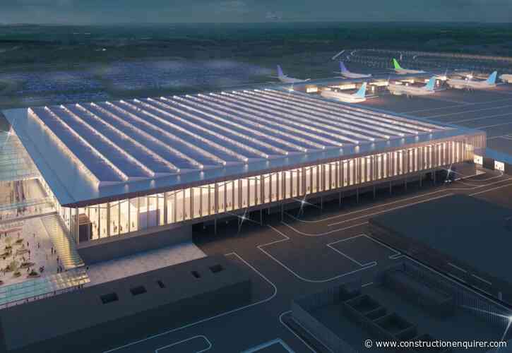 Luton airport £2.4bn expansion decision delayed