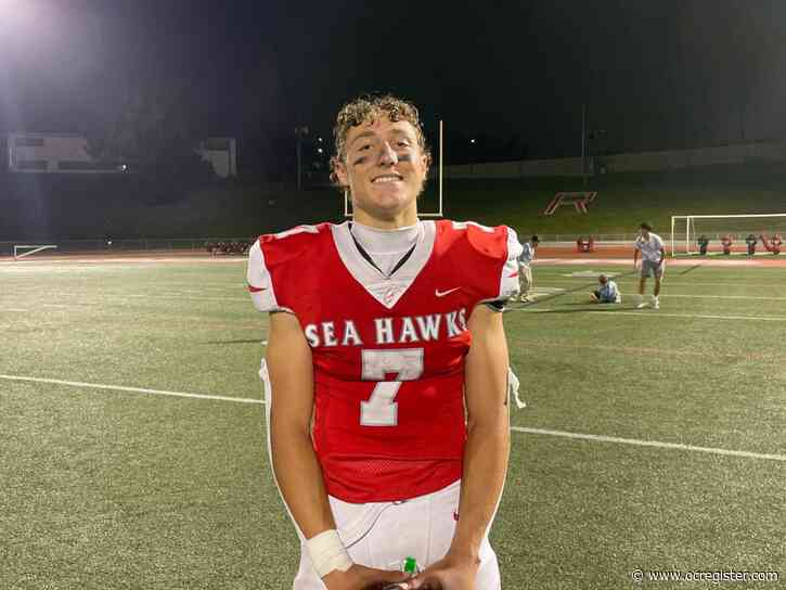 Redondo football gets a strong defensive effort in win over Huntington Beach