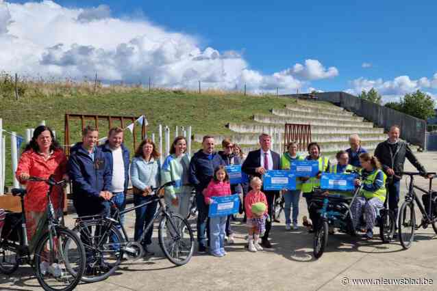 Winnaars Pédal Fénoménal ontvangen waardebon voor fietsaccessoires