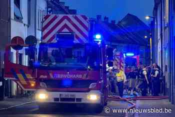 Huis onbewoonbaar na uitslaande brand, bewoonster breekt enkel bij verlaten van woning