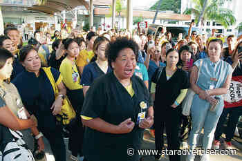 Kapi‘olani nurses show up to defy lockout, and are turned away