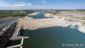 Will B.C.'s massive new Site C dam on the Peace River have downstream impacts on Alberta?