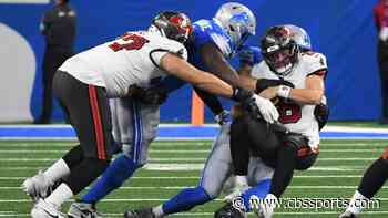 Sack bonanza: Lions' Aidan Hutchinson records 5 sacks, three in first 10 minutes, vs. Buccaneers