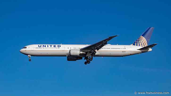 United Airlines inks deal with SpaceX to provide free in-flight Wi-Fi through Starlink