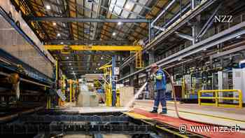 Als die Rhone die Fabrik von Novelis im Wallis überflutete, fehlten bei Porsche plötzlich die Aluminiumteile. Nun kämpft sich das Unternehmen zurück