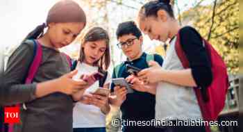 What should be the appropriate time for kids to use phone?